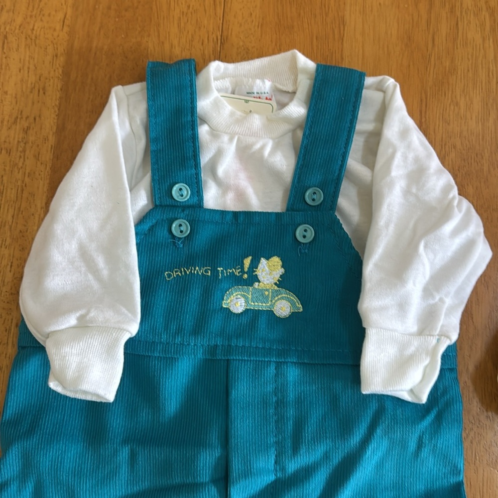 NWT 2 Baby Sets Overall Onesie Made in USA Embroidery Photos Mom Grandma 6/9 Mon - Picture 3 of 14